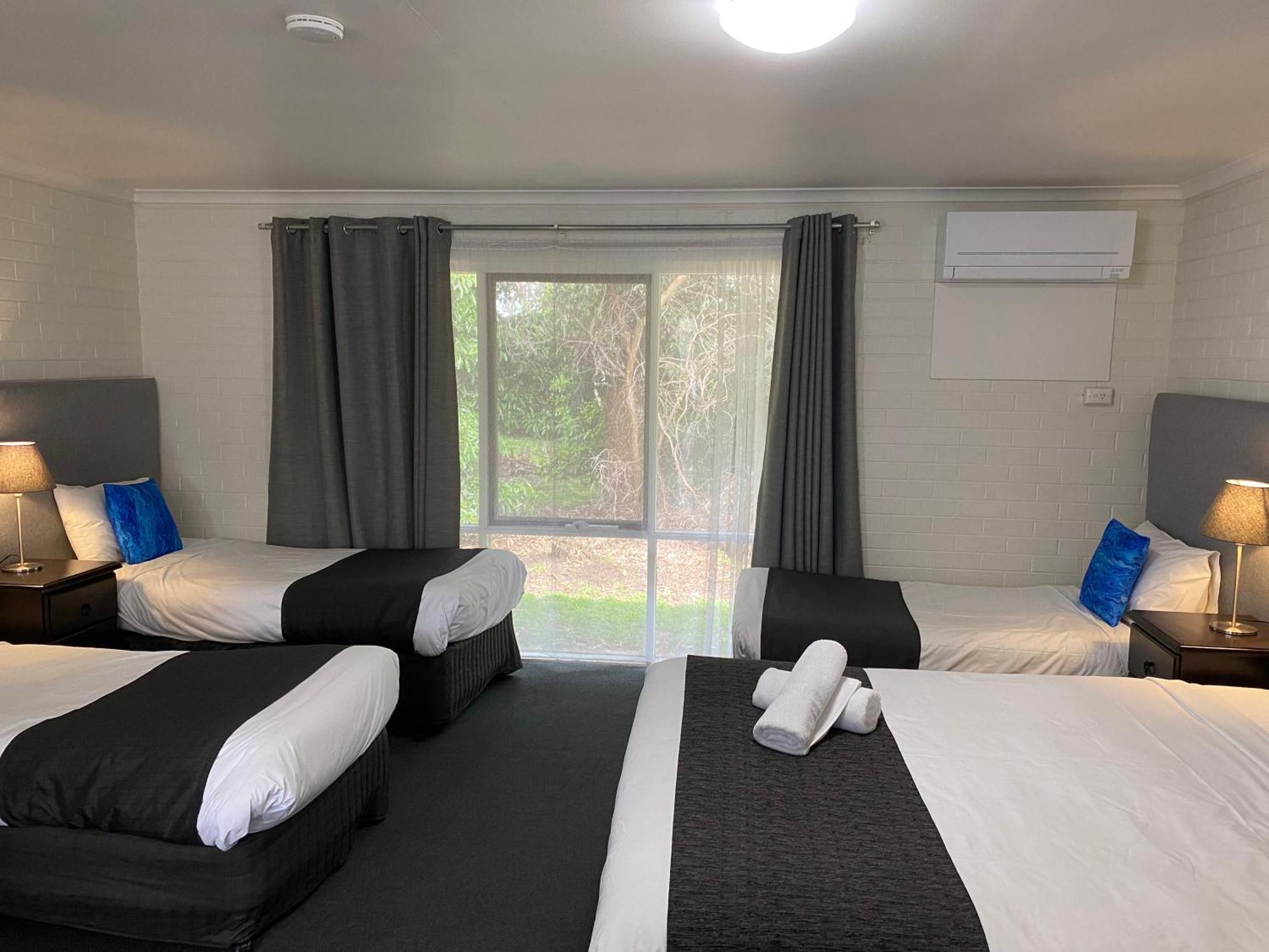 Frankston Motel Екстериор снимка